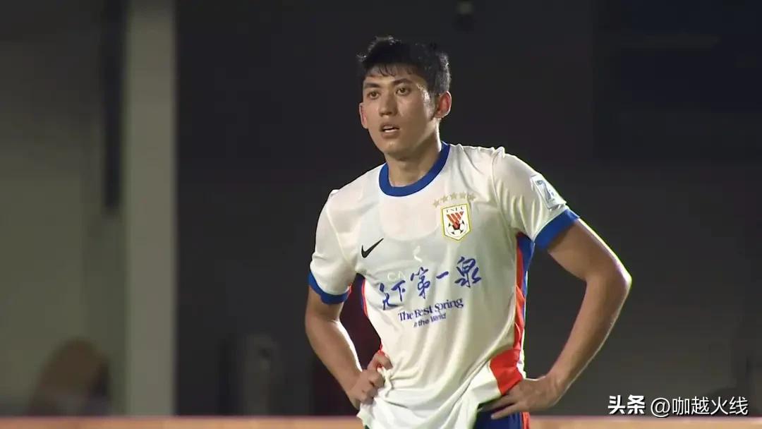 山东泰山队本赛季“抛弃”吴兴涵，后防线指靠“万金油”（高准翼）太过于单薄，虽然左