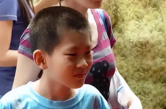 “国家的一大损失！”2000 年山东惊现神童，两天读完小学，10 岁参加高考斩获