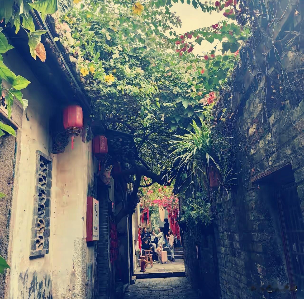 爱从来经不起无休止的猜忌，幸福也容不下长久的自我内耗。忧虑性性格的悲剧，从来不是