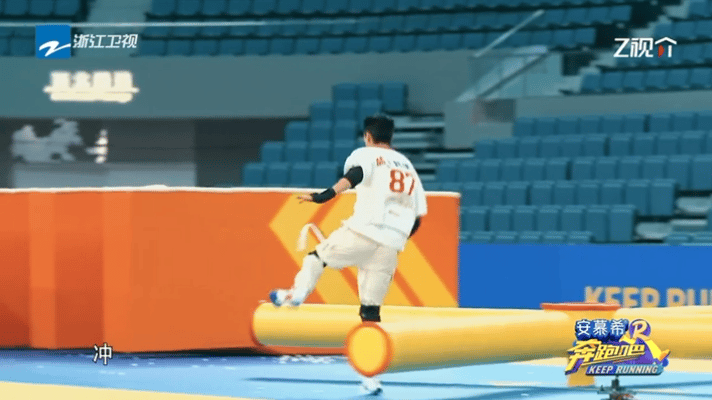 #奔跑吧今晚集卡竞赛#对于这样的集卡活动来说也是特别的紧张沸腾，尤其是对于大家的