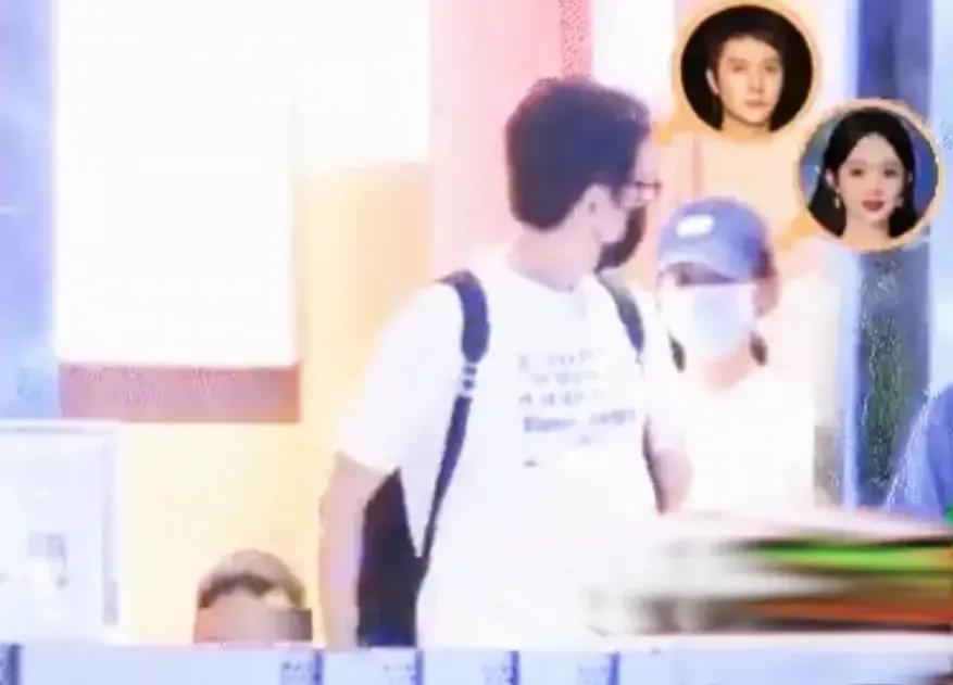 赵丽颖和冯绍峰离婚后又再次同框

        近日有媒体拍到了赵丽颖和冯绍峰