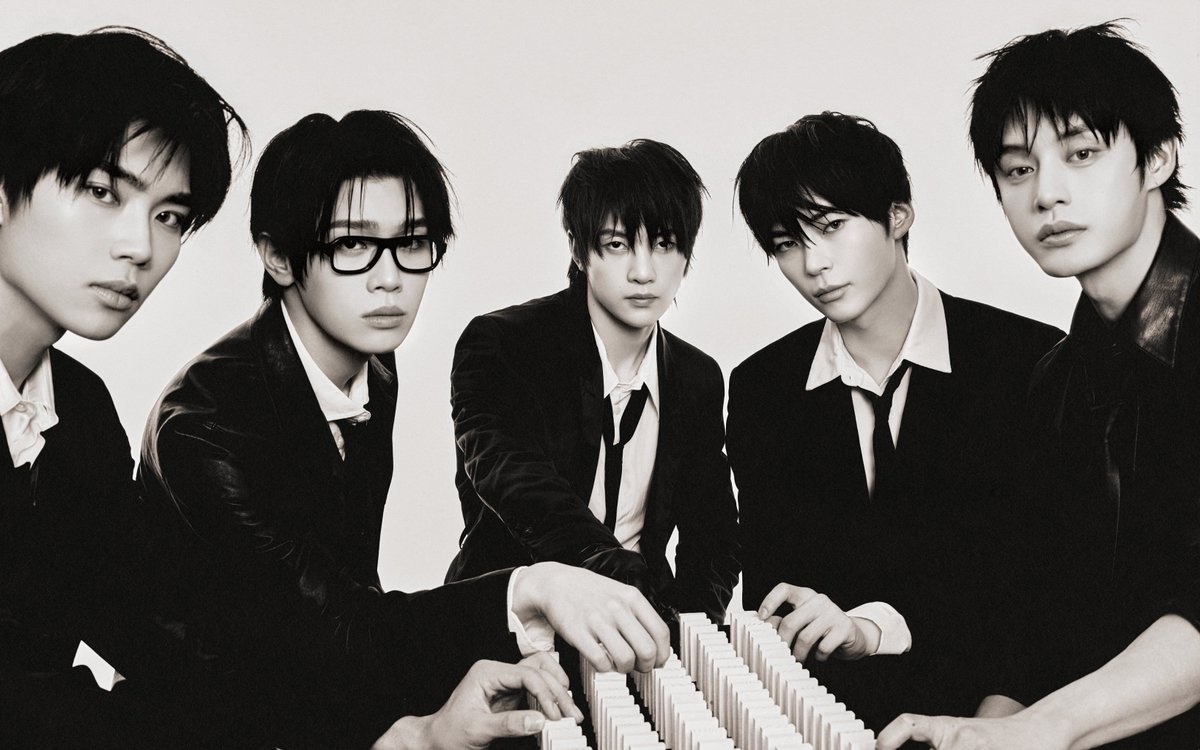 ZB1五人组公式照公开🖤 