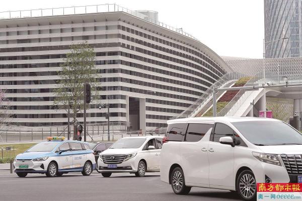 “从回应到拆除，主打一个听劝”