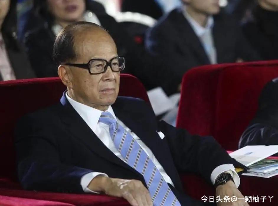 长和系业绩会上，李泽钜公布了一个很实在的消息：旗下能源企业目前石油日产量已经接近