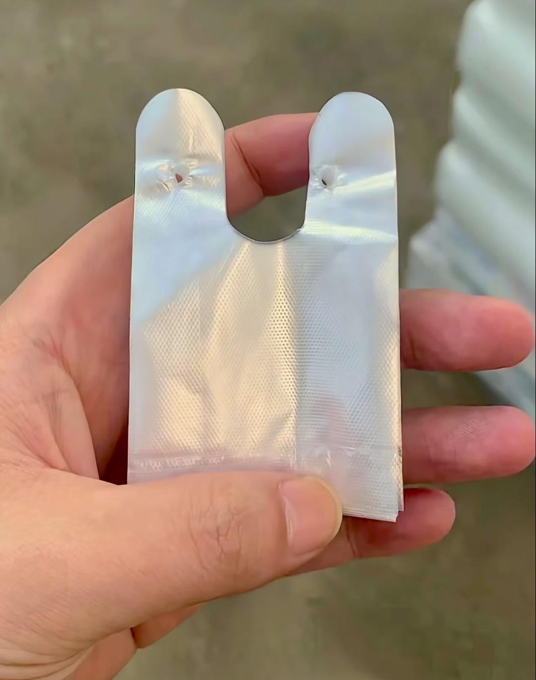 这么小的袋子可以用来干嘛呀？
看见有人用来装鹌鹑蛋[笑哭]