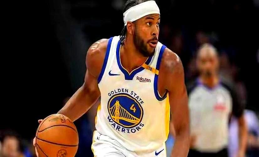 库里被包夹，万万没想到是他站了出来。

穆迪这场球打疯了，单场28分，扔进8个三