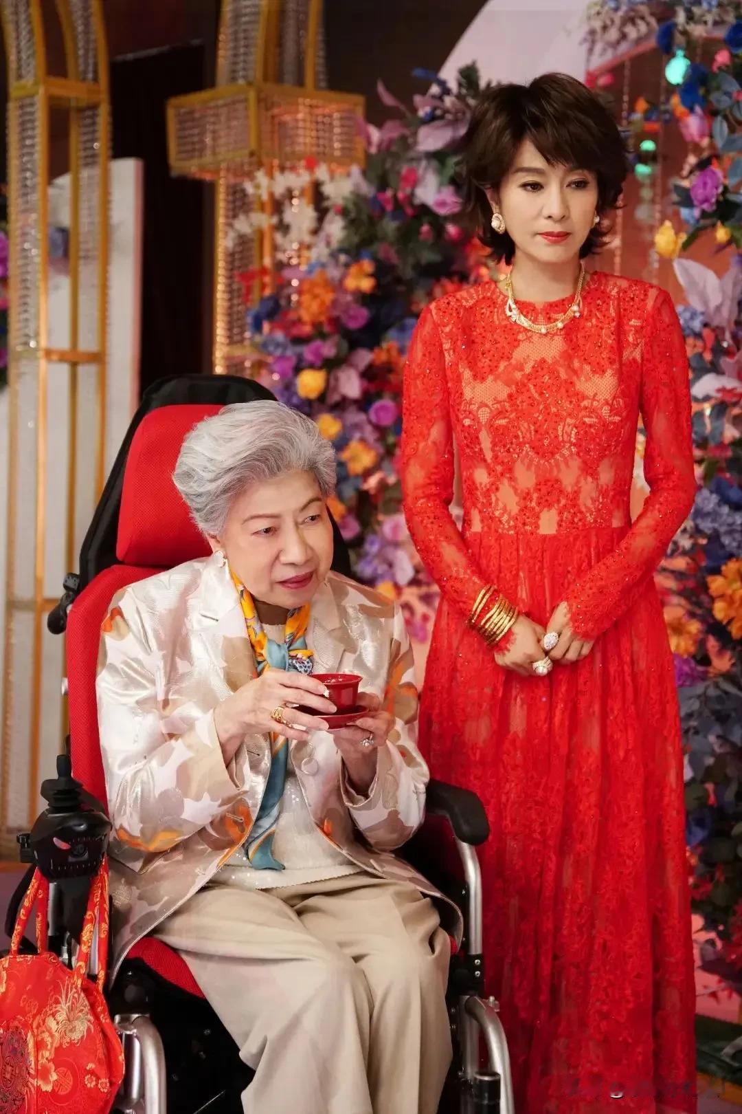 龙婆也老了，真是时光荏苒岁月如梭！#慈祥的老演员#