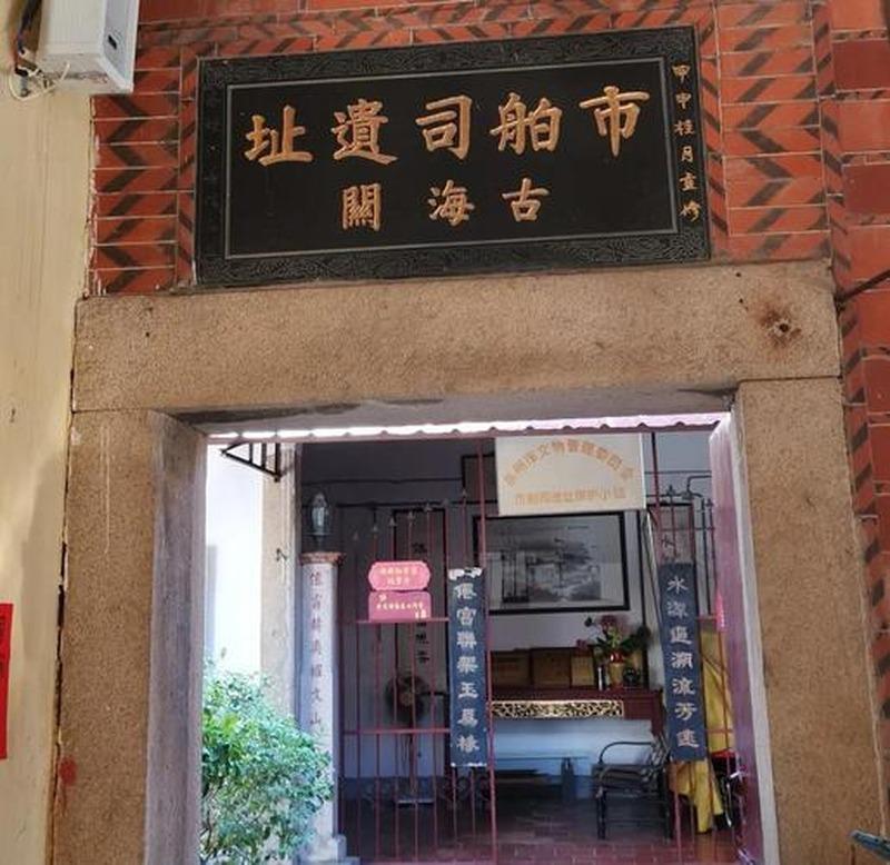 乾隆把外国商船锁死在广州，福建就此错过了一个可能改写命运的窗口。

1757年，
