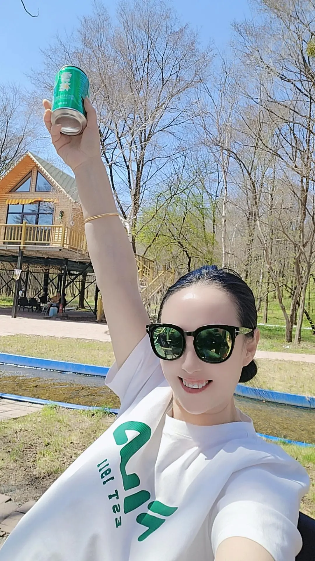 余生一个人幸福满满