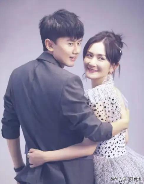 实名举报薛之谦的李雨桐
看到谢娜发文要求薛之谦道歉
成功把谢娜夫妇拉下水的她
又