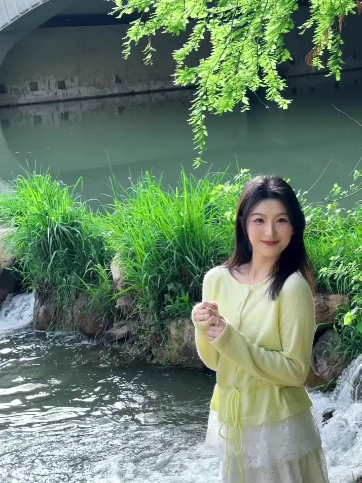春天是她最爱的季节