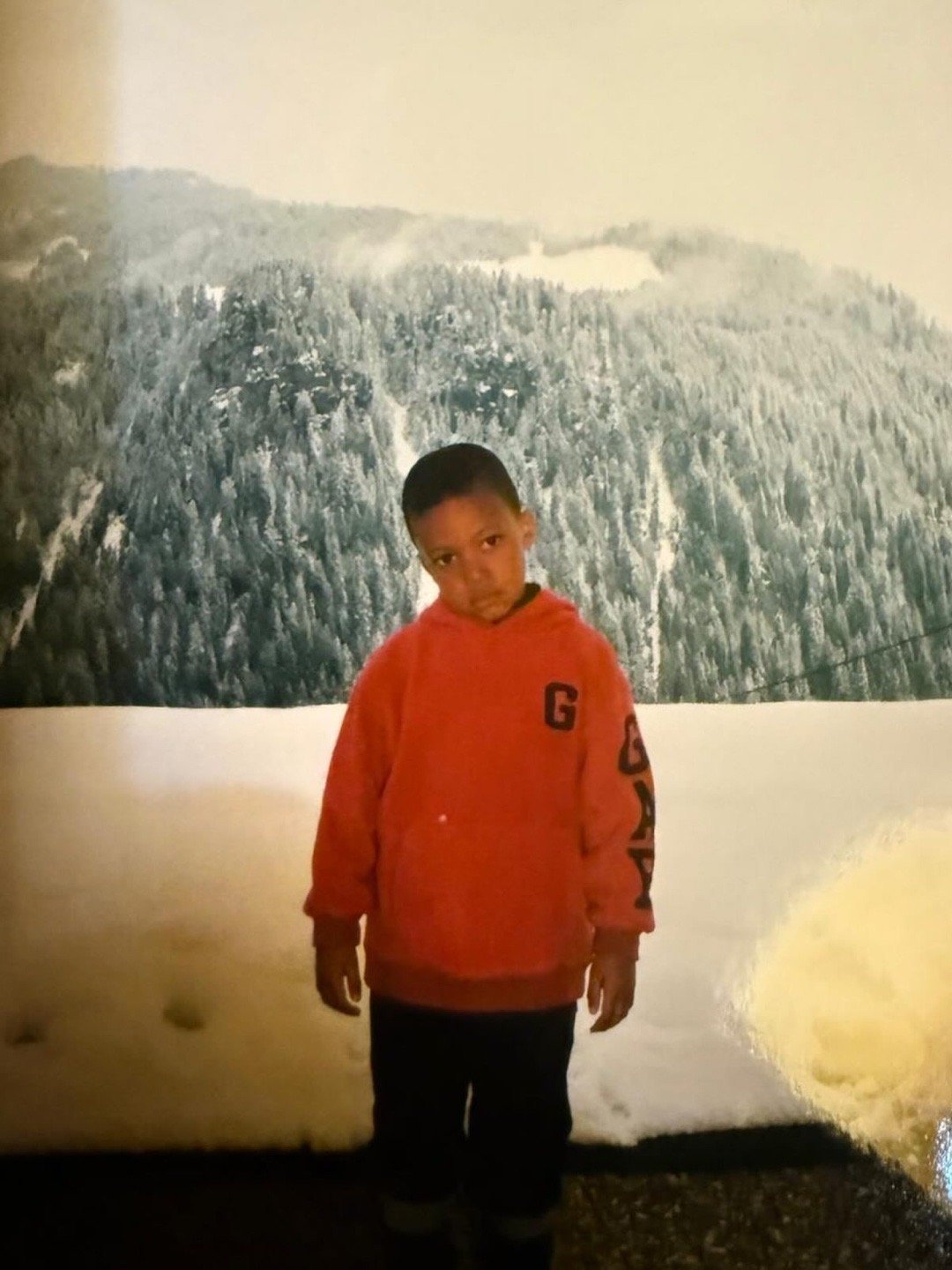 不想拍照还要被家长逼着拍的小黑豆 