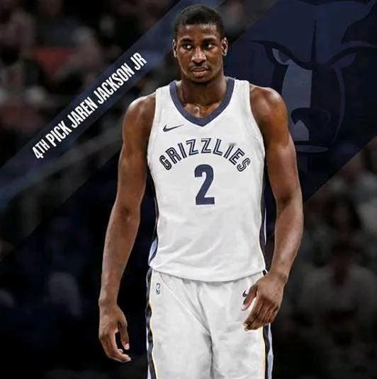 湖人这两笔交易值吗？夺冠稳不稳？

1、拉塞尔＋八村塁＋席菲诺＋1首轮换3J杰克