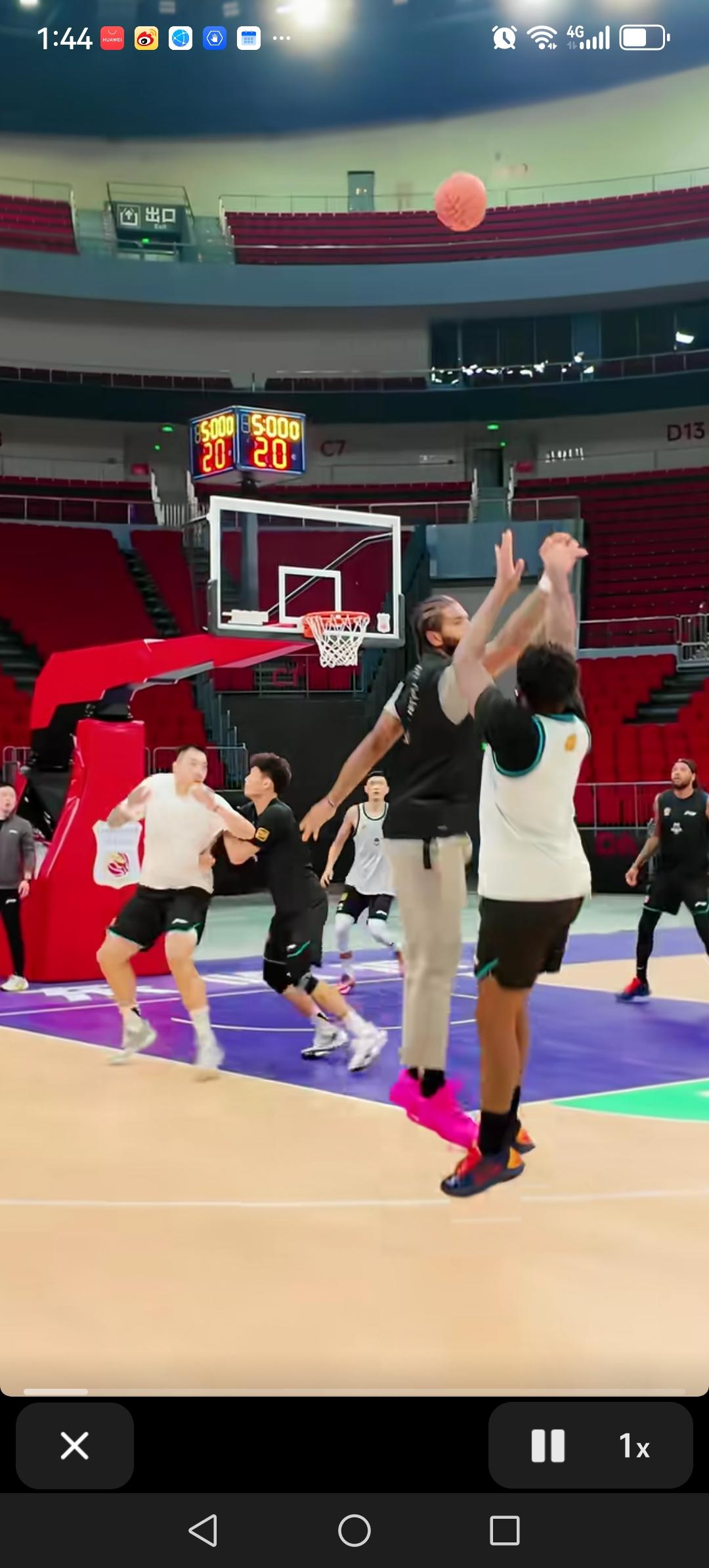 今天下午CBA杯正式开战，山东高速的首个对手是天津队。
今年的山东高速共有三个外