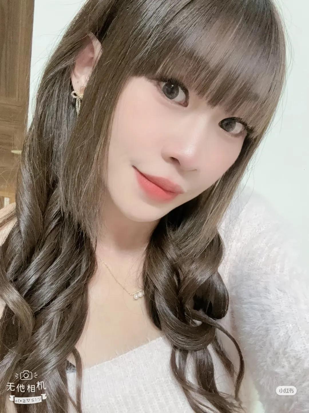 话说台湾近几年就推出了许多颜值和气质都相当不错的新晋博主，而Lei就是其中之一。