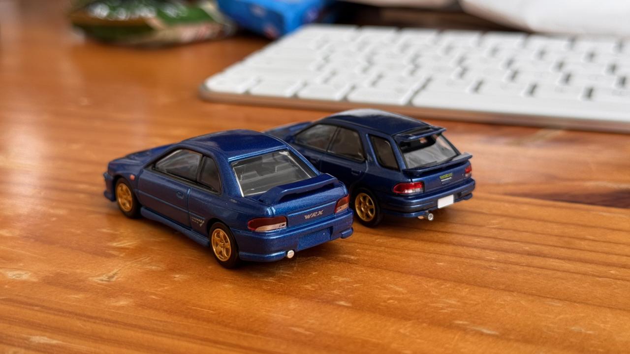 刚收到一个朋友送的GF车模
刚好跟我原本的GC凑成一对
这时代的斯巴鲁真的很耐看