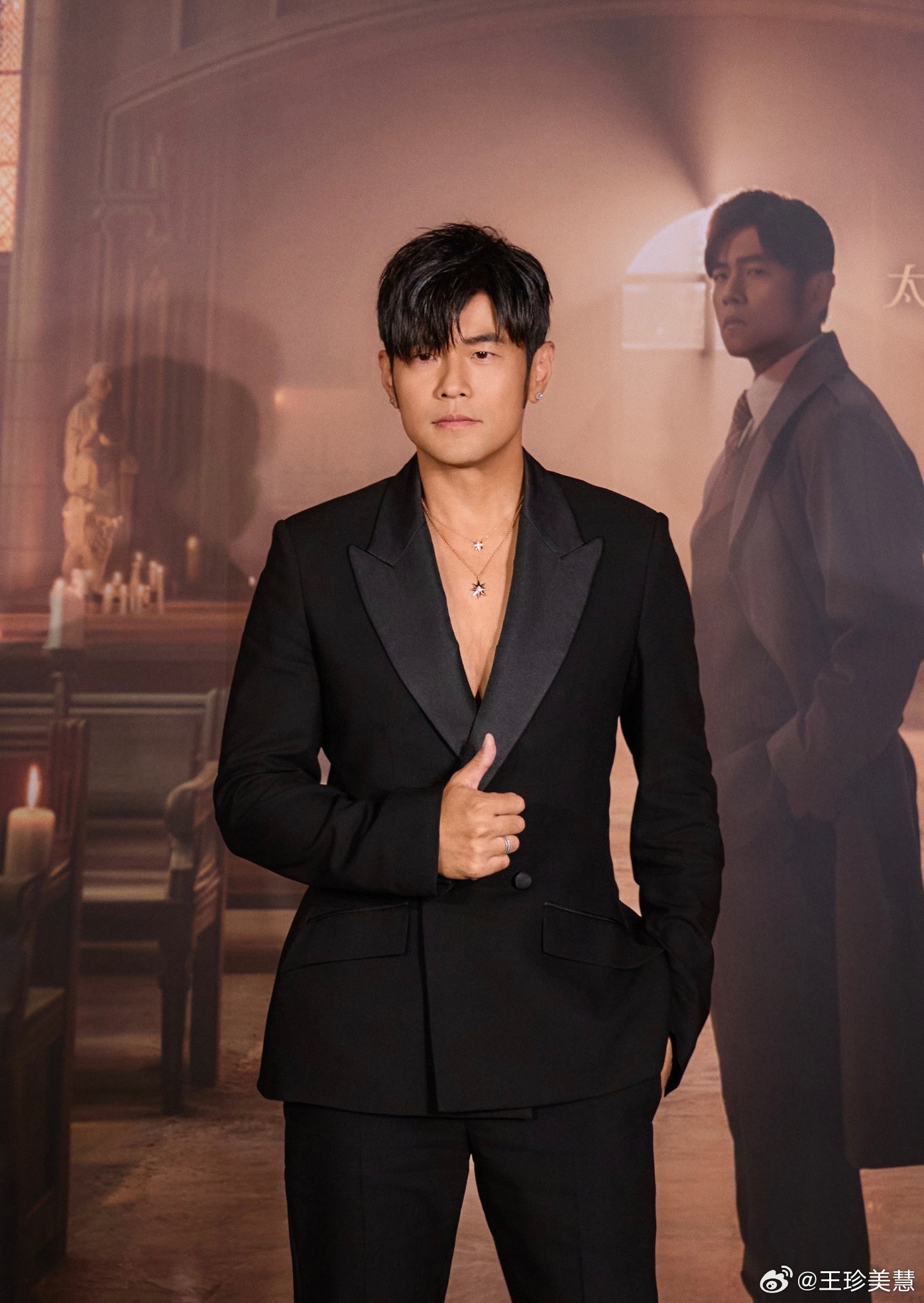 周杰伦被粉丝说演唱会划水一小时都别买周杰伦演唱会的票啊我抢不到让我来我就想听听他