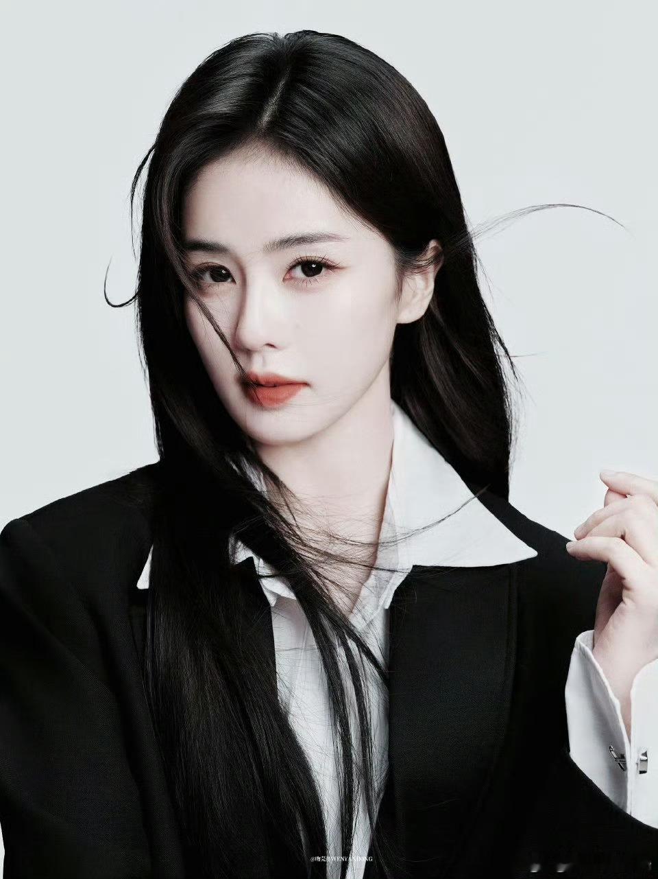曝白鹿提名金鹰奖最佳女主不管真的假的我直接接！