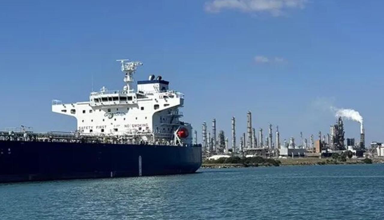 强大而不霸凌获得的是尊重，中国将成为新的世界灯塔！

这是一个好消息，中国三艘船