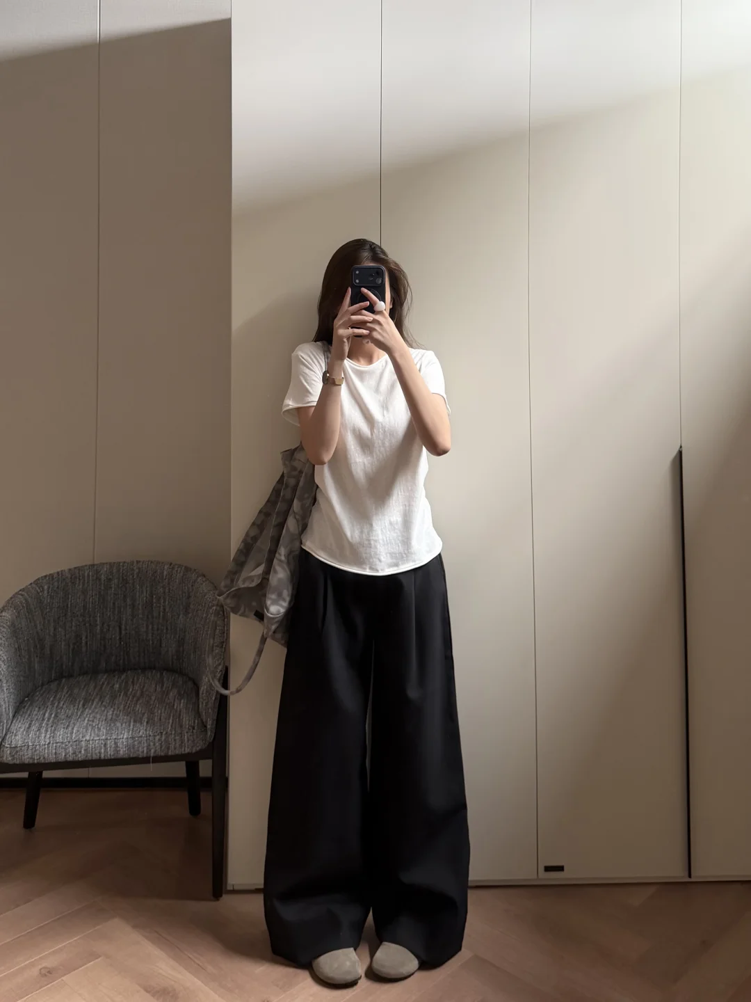 淡人超美黑色系上班look