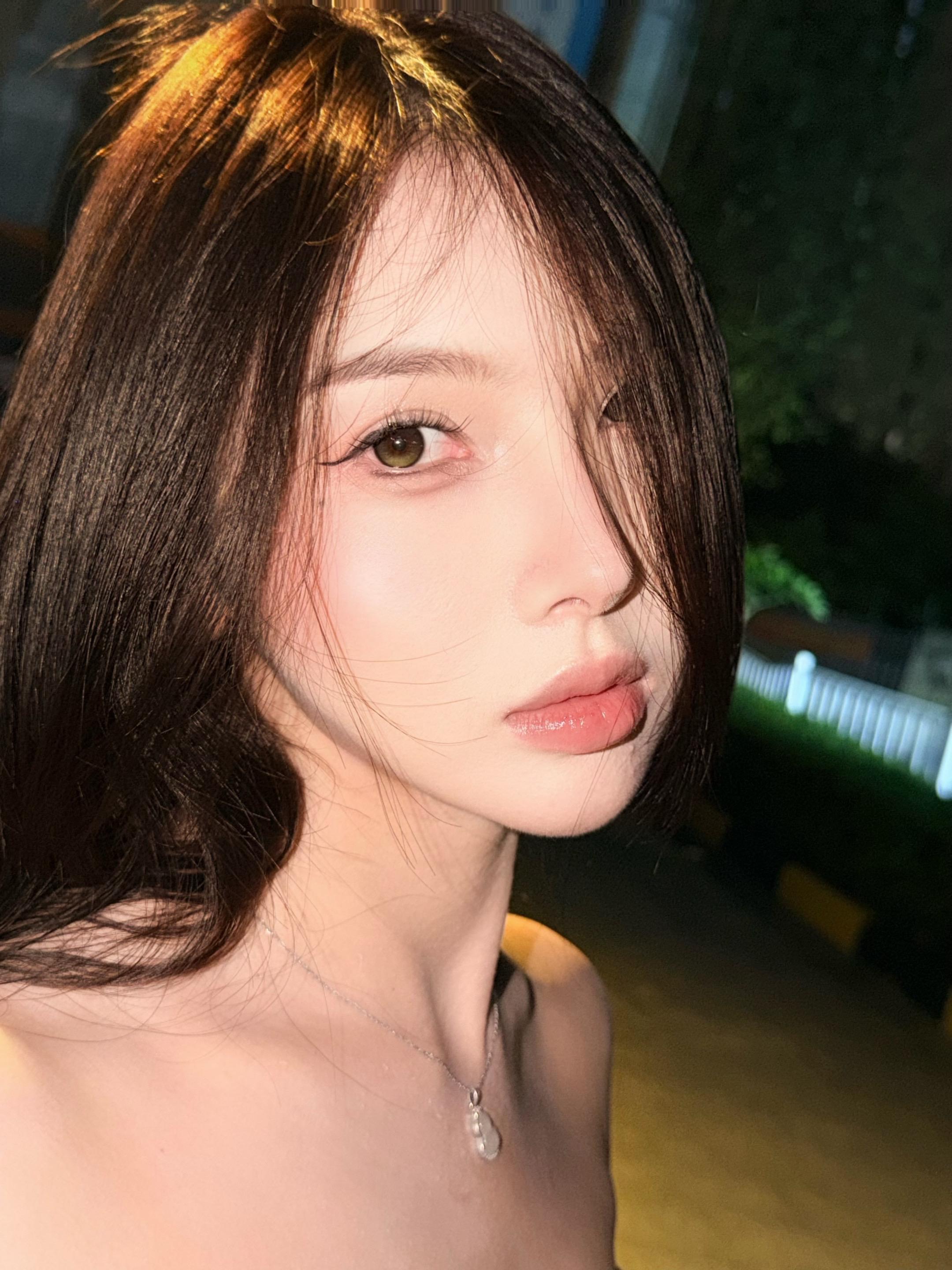 你说我的手好小，我说打你脸刚刚好。