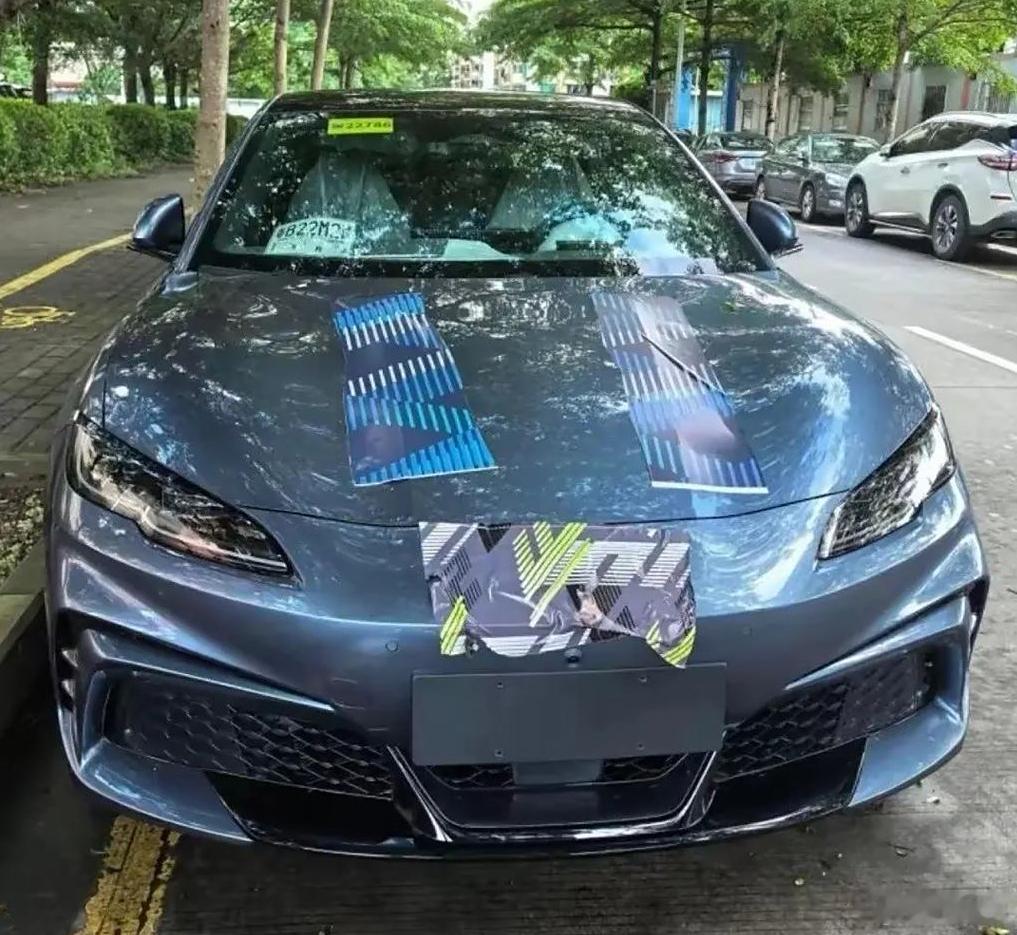 一组比亚迪海豹06 GT/海豹X/海豹05 EV/海豹MINI的带伪装谍照，新车