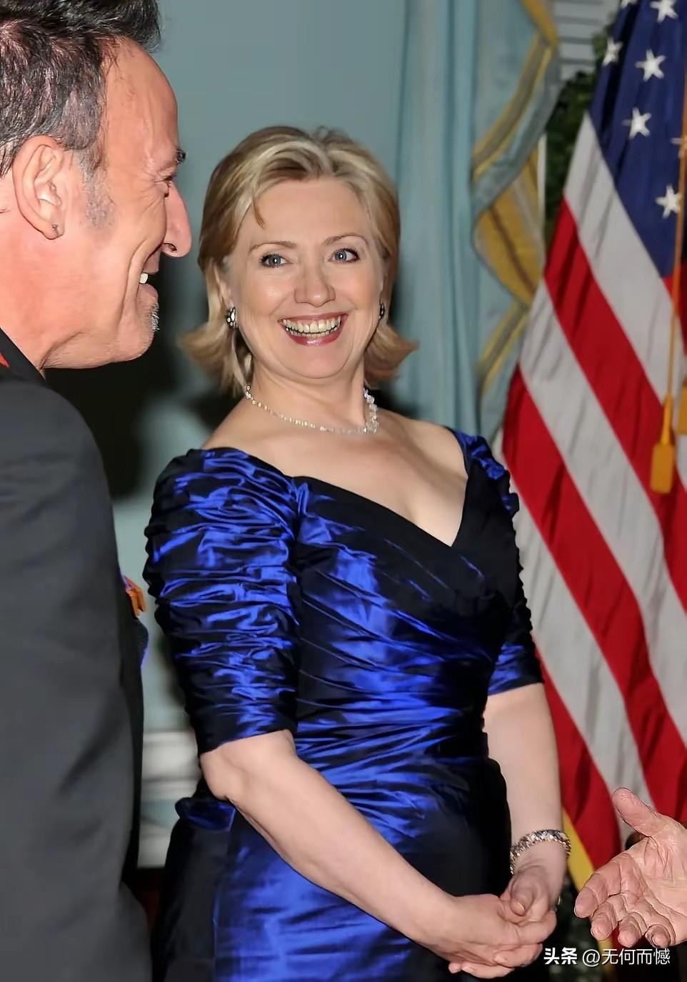 克林顿和希拉里这老两口子，老了老了，晚节不保，虽然年轻的时候也没有闲着，但毕竟隐