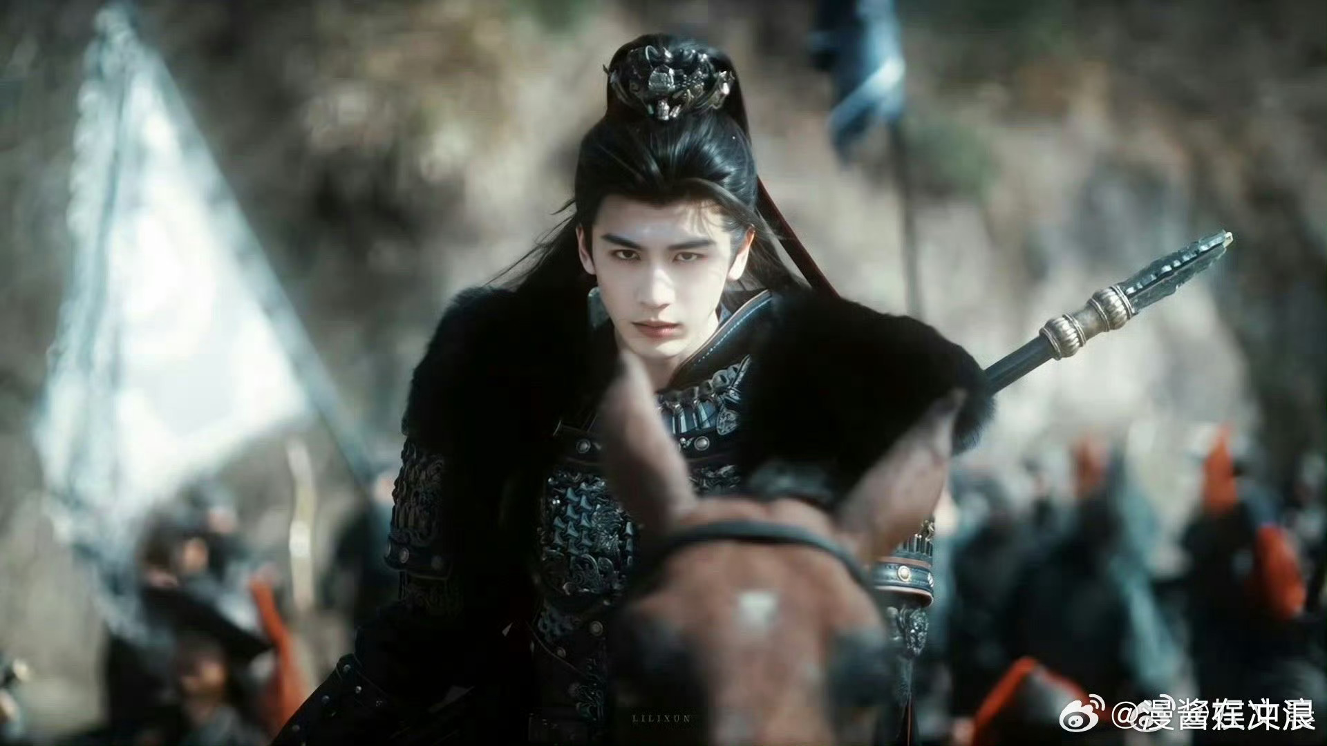 张凌赫谢征口碑张凌赫的谢征打戏太惊艳。帅气动作接连不断，流畅且有气势，轻松展现角