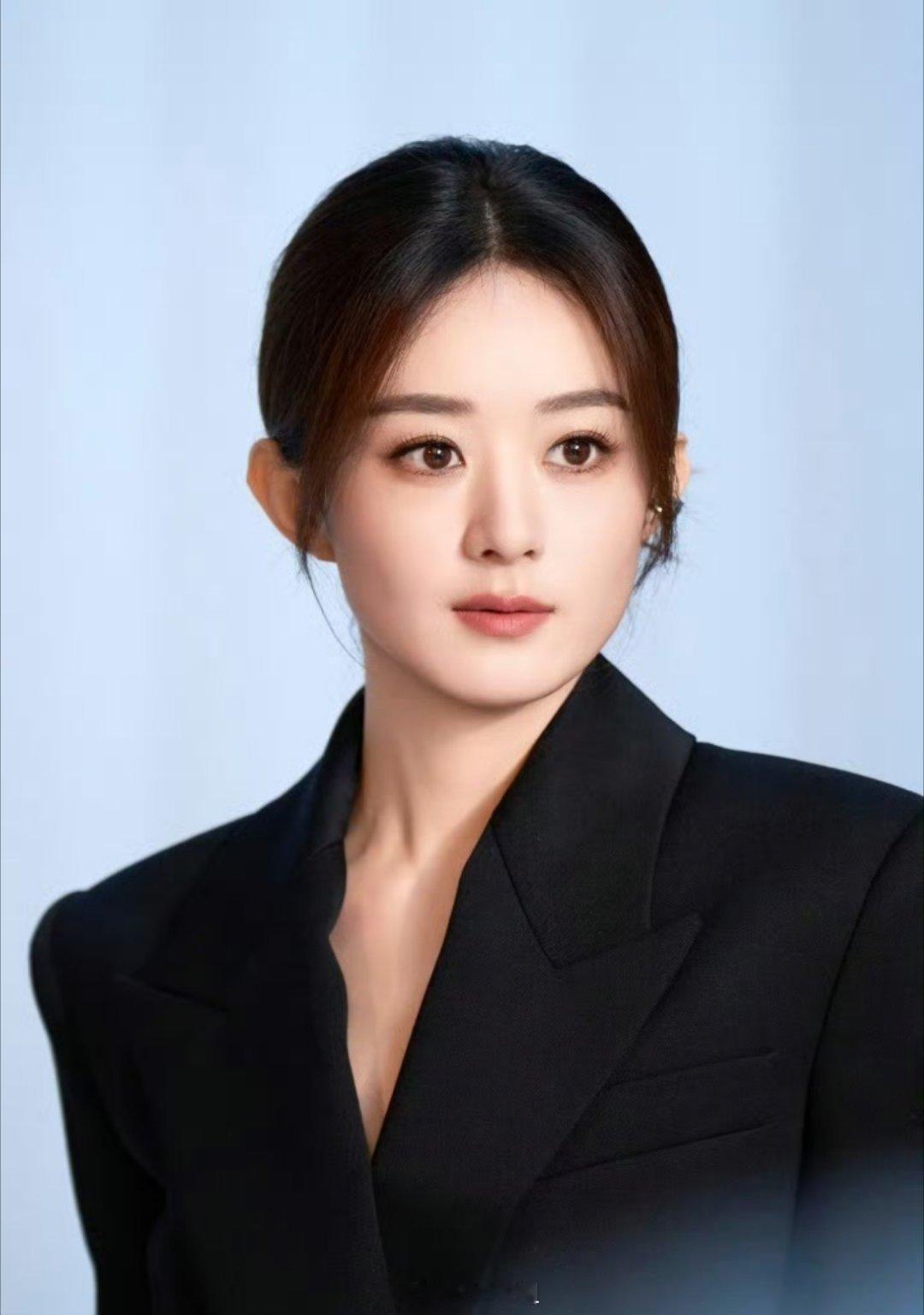 哇哦，赵丽颖的云合数据在内娱感觉都是第一名的感觉啊，前无古人后无来者，真的是凭借