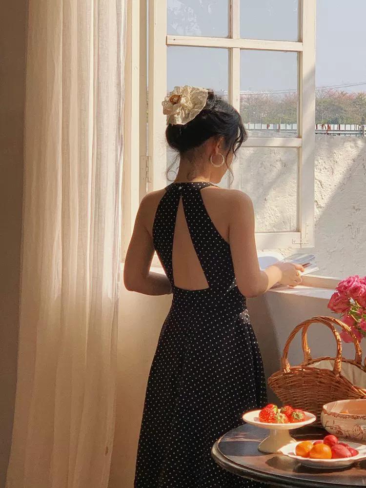 女人只要做到真正的“不在乎”，
就赢麻了！

不在乎别人爱不爱自己，
老娘会爱自