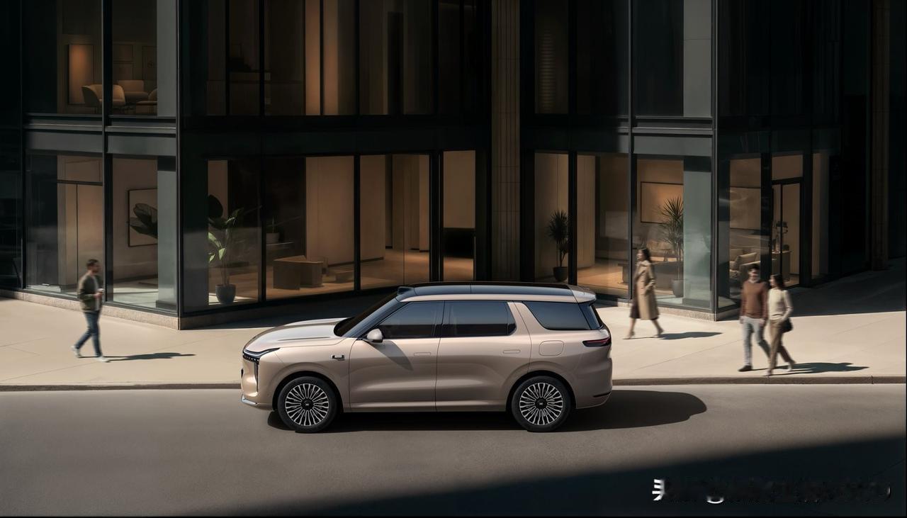 读懂智己LS8硬核实力，家庭选车从此不再纠结




给家里添置一台代步兼长途的