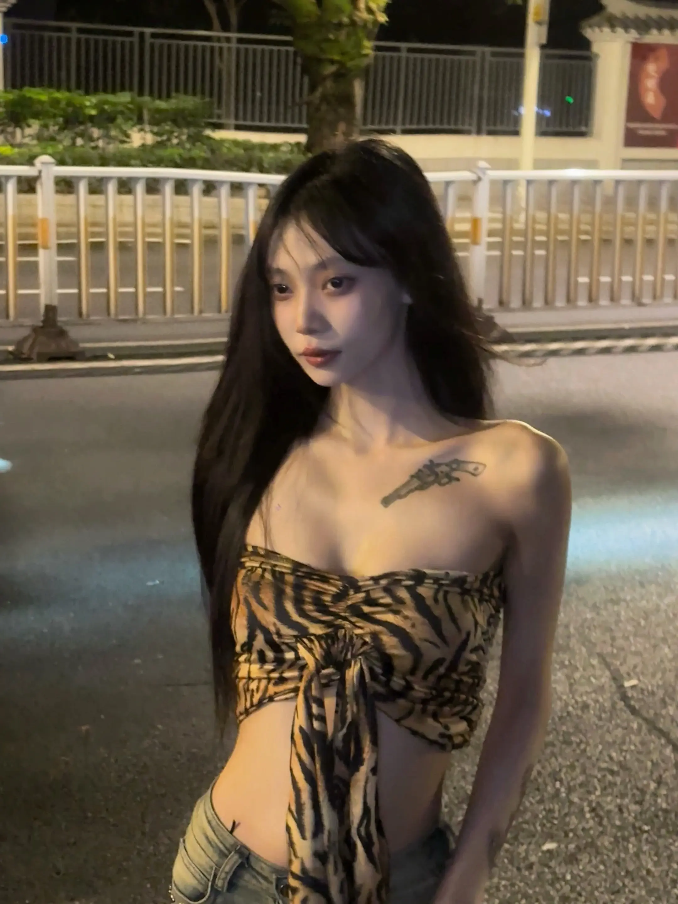 好可爱的女子