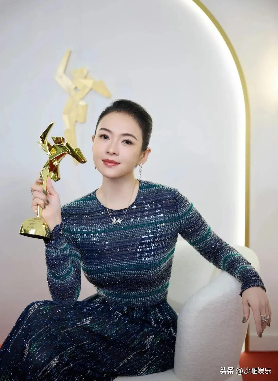 章子怡，深夜激动发文！

3月15日深夜，当大多数人已经进入梦乡，影后章子怡却毫