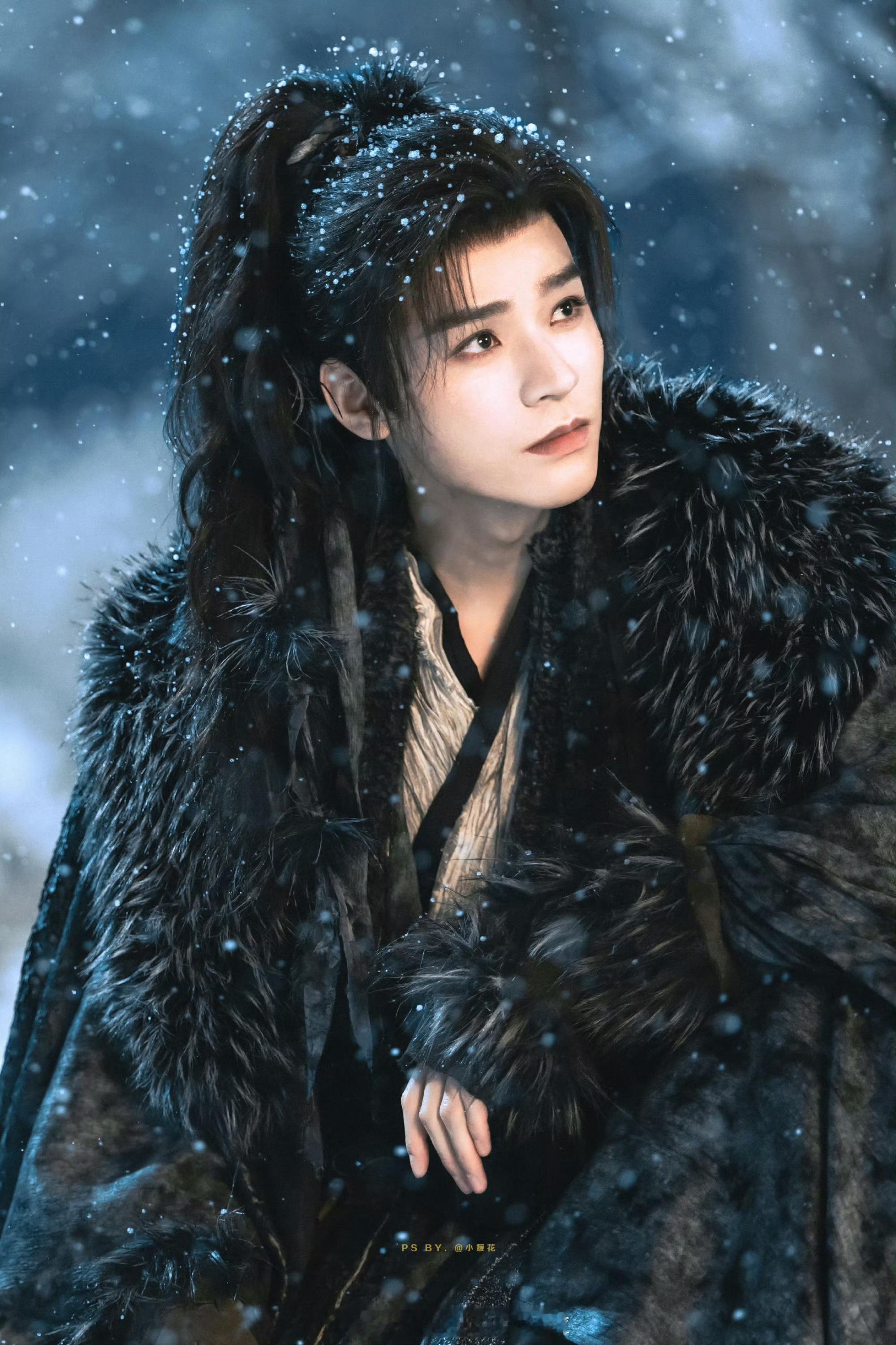 🍉：龚俊、杨超越、翟子路《豹隐南山》女主之前遛过程潇、孔雪儿、吴宣仪，感觉女主