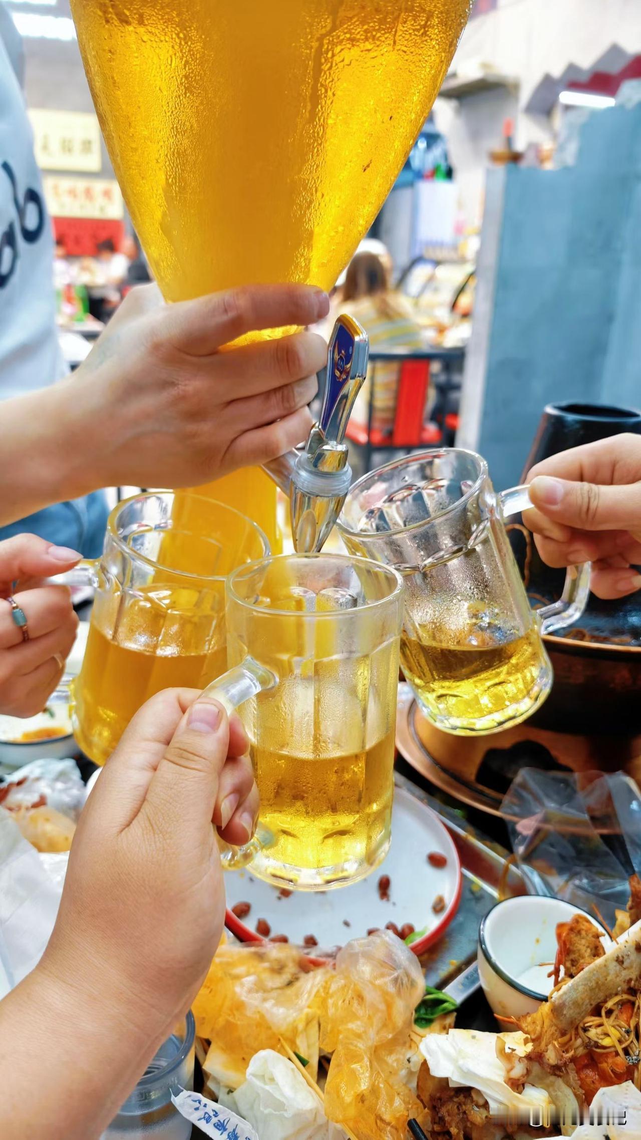 “Are you ready 吃完这顿，今年减肥开始，任何聚餐绝不出门”，这fl