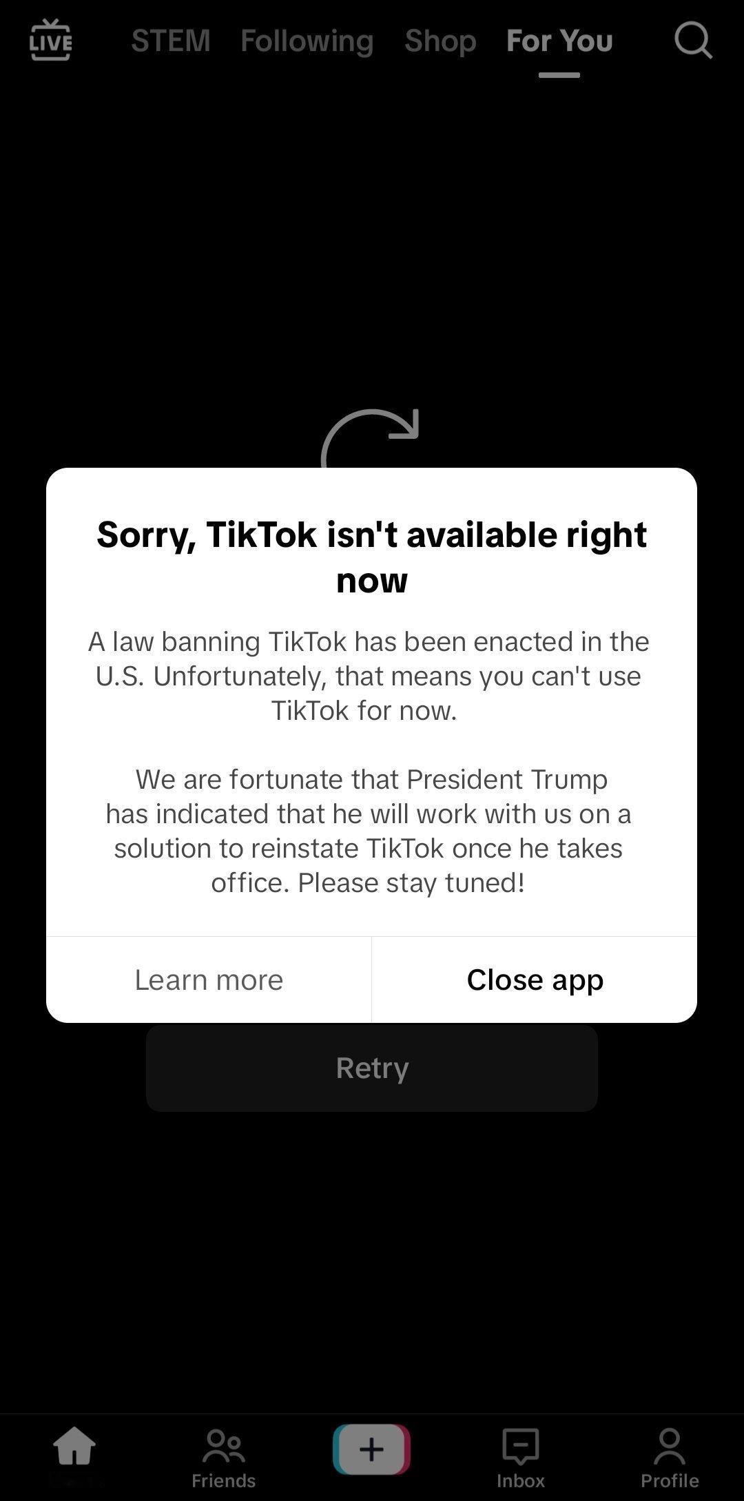 TikTok 正式消失了。它是永久性的，还是暂时的妥协，不得而知。。 何天恩[超