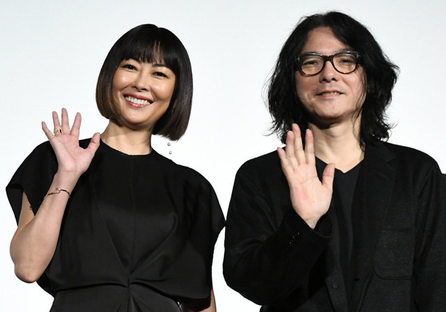 4月22日下午，岩井俊二参加了日本女星中山美穗的告别仪式，他在社交平台分享说：“