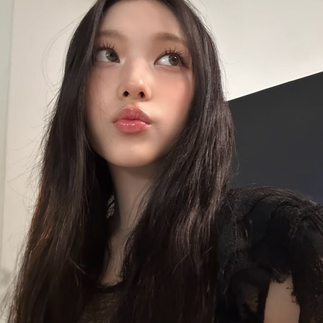 姜海粼 haerin 