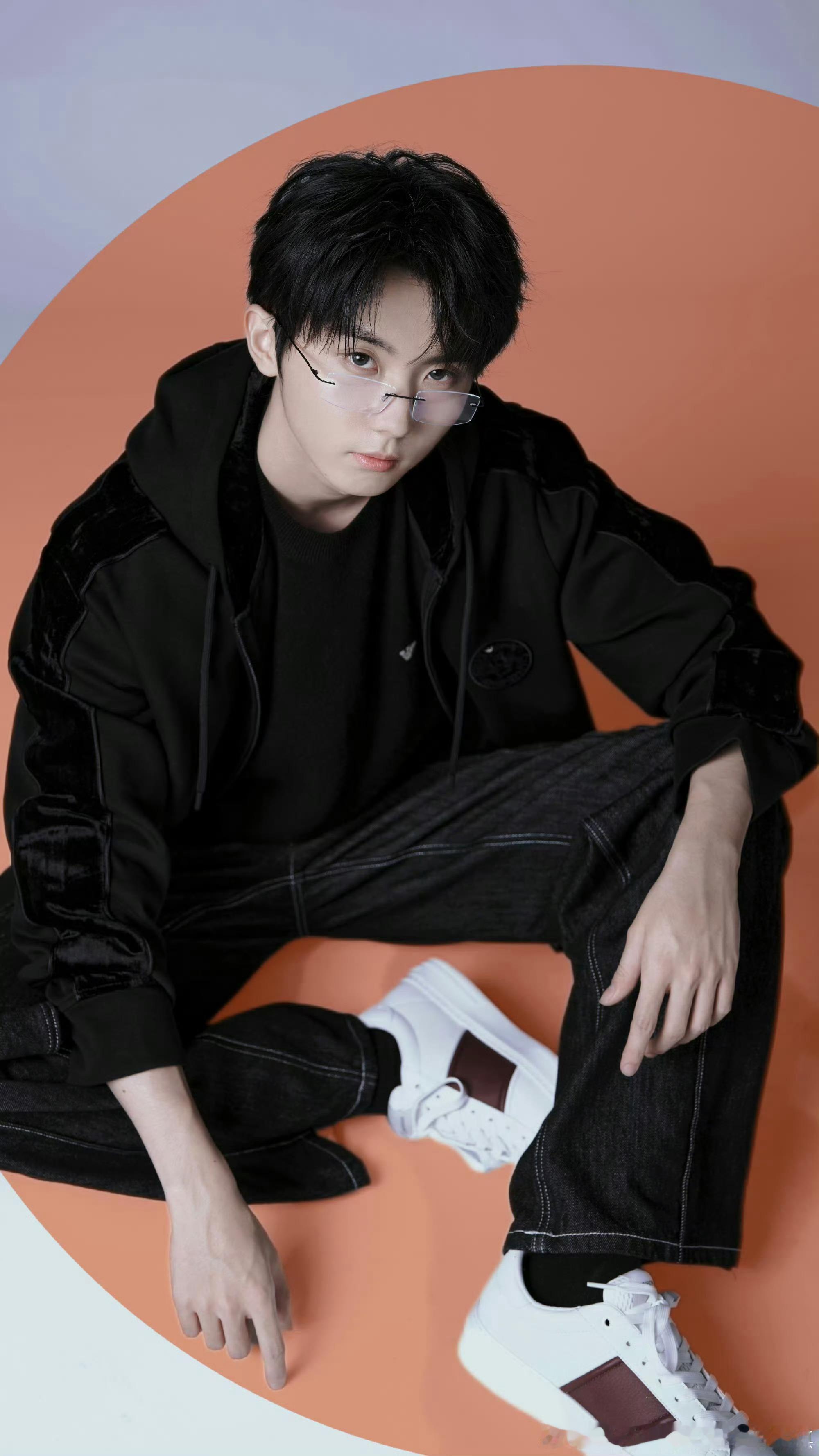 马嘉祺 × Emporio Armani 2026中国新年系列大片风格大赏时尚灵