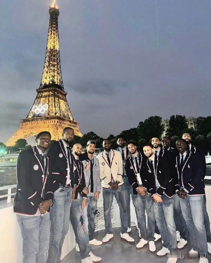 奥运会：美国男篮

足球来的都是U23球员，那么，这一届巴黎奥运会，在全球最具影