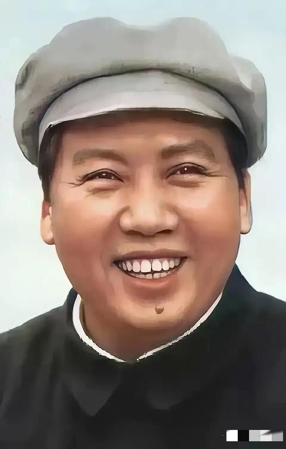 每次看到毛主席的影像，都忍不住心头一热——他从未走远，而是把“敢叫日月换新天”的