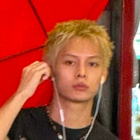 老赵今天专注扫街中…… 