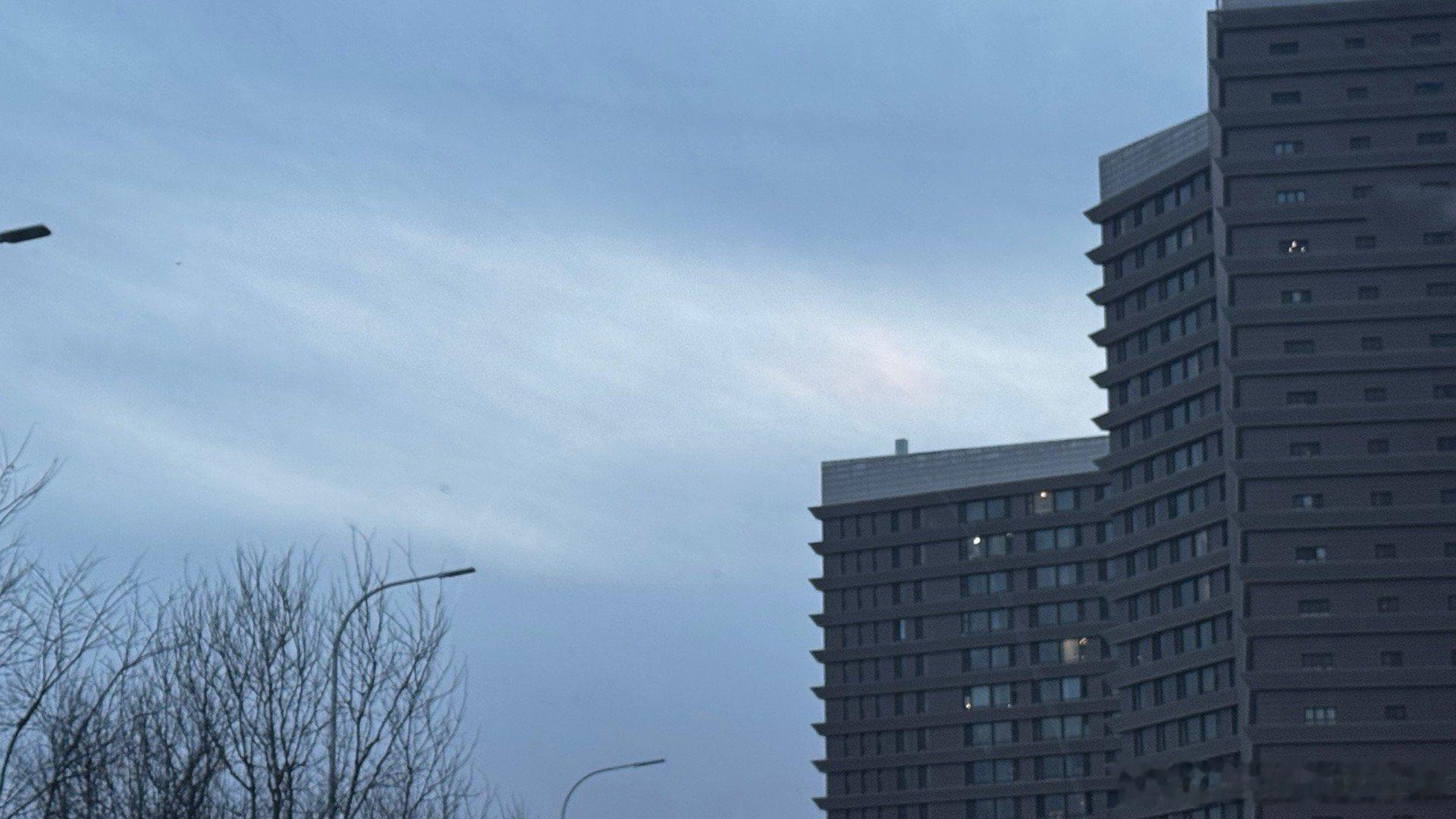 我果然不适合投资上大学的时候跟风当时买了点基金总想不起来看偶然间想起来一看，赔的