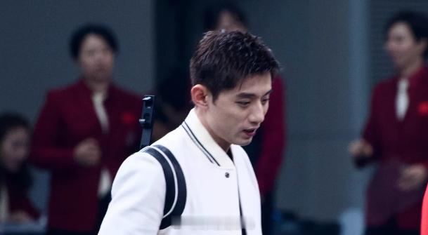 左滑看Daddy走秀张继科杯混团冠军奖金15万