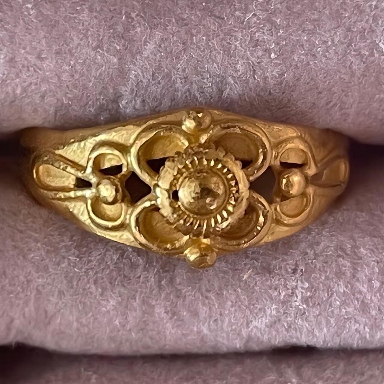 黄金将来还有多大空间?
黄金开启了黄金时代！在这个动荡的世界格局里，握有黄金才觉