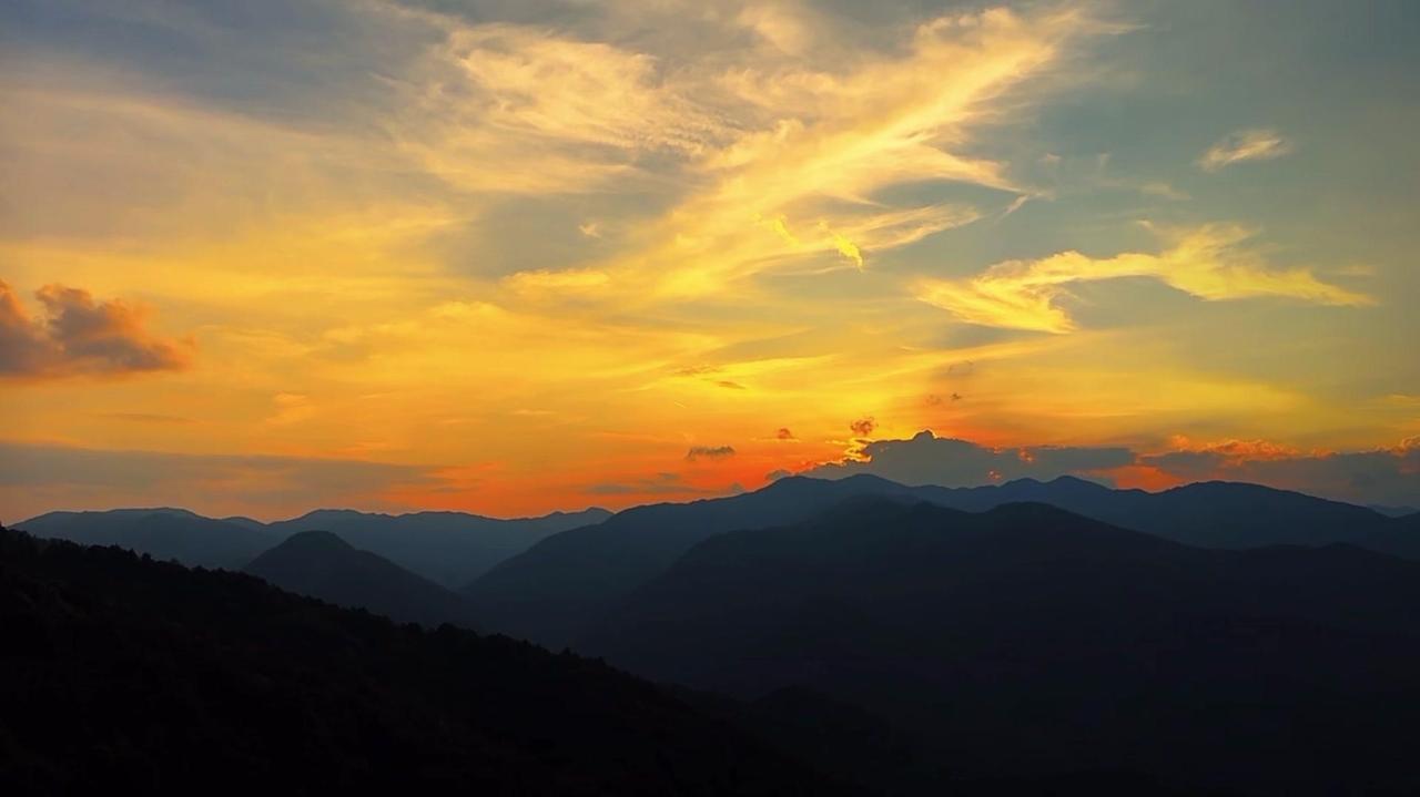 🐾美景太治愈了。每个瞬间都成限量版回忆。



就是想把每个瞬间都变成限量版回