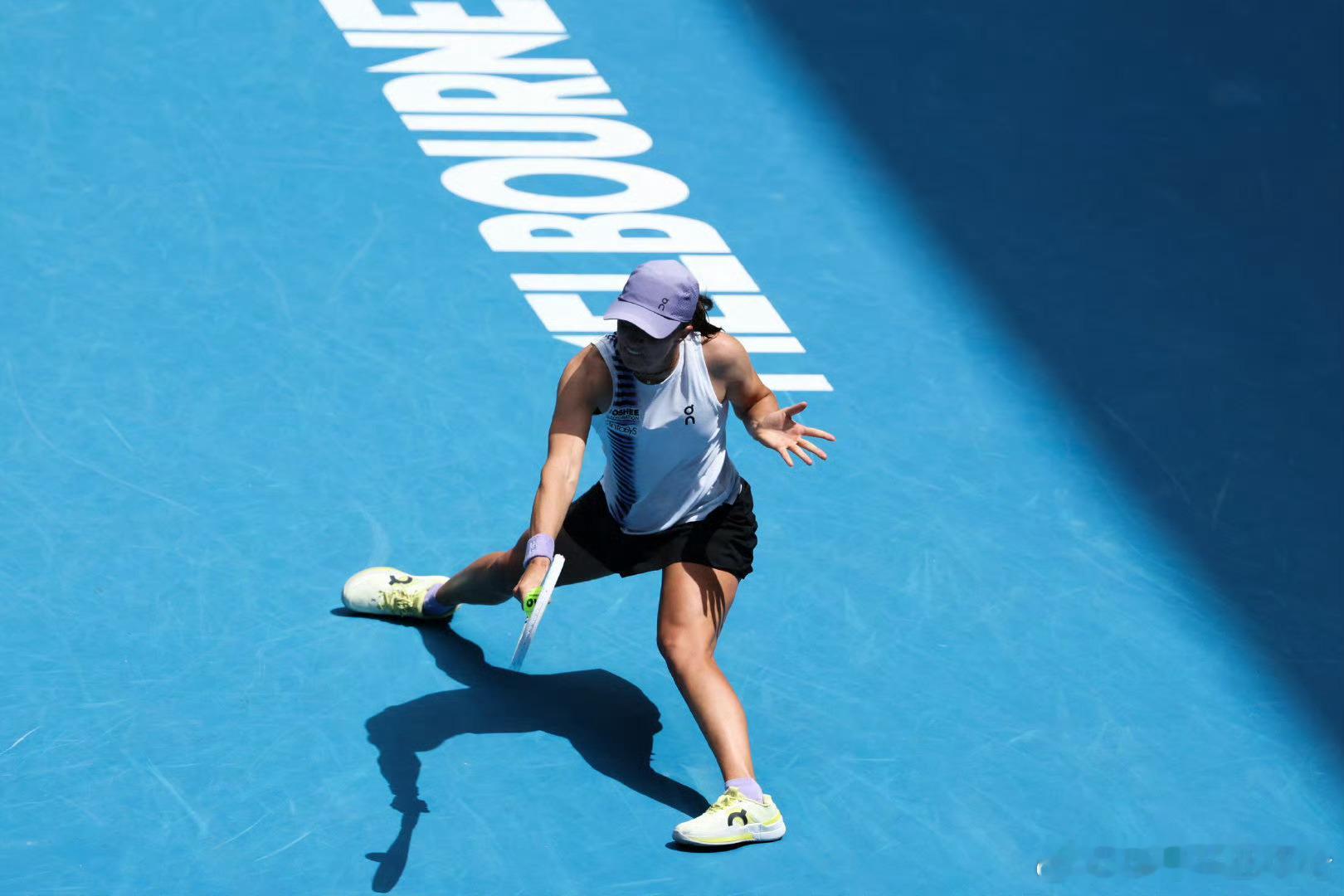 莱巴金娜晋级澳网四强澳网 如今网球是真火了，即使没有中国选手的比赛，澳网等网球赛