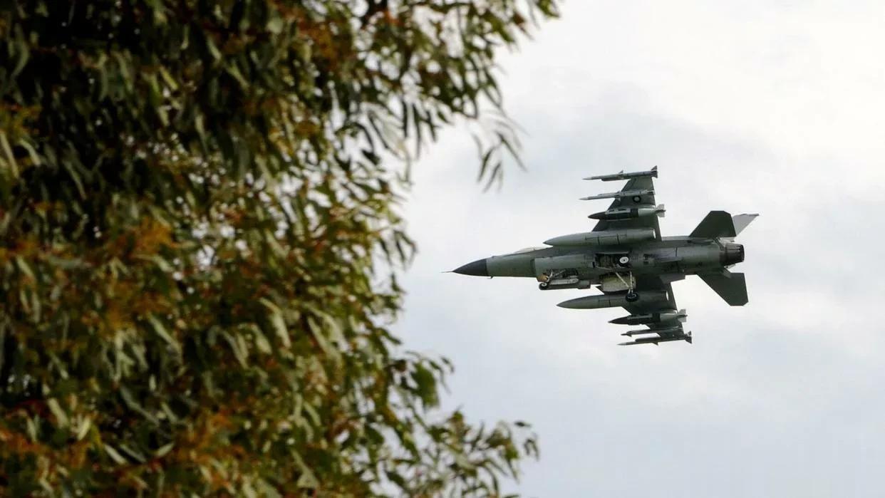 美国防部：美国将于10月起在国内训练乌克兰飞行员驾驶F-16战机

来源:俄罗斯