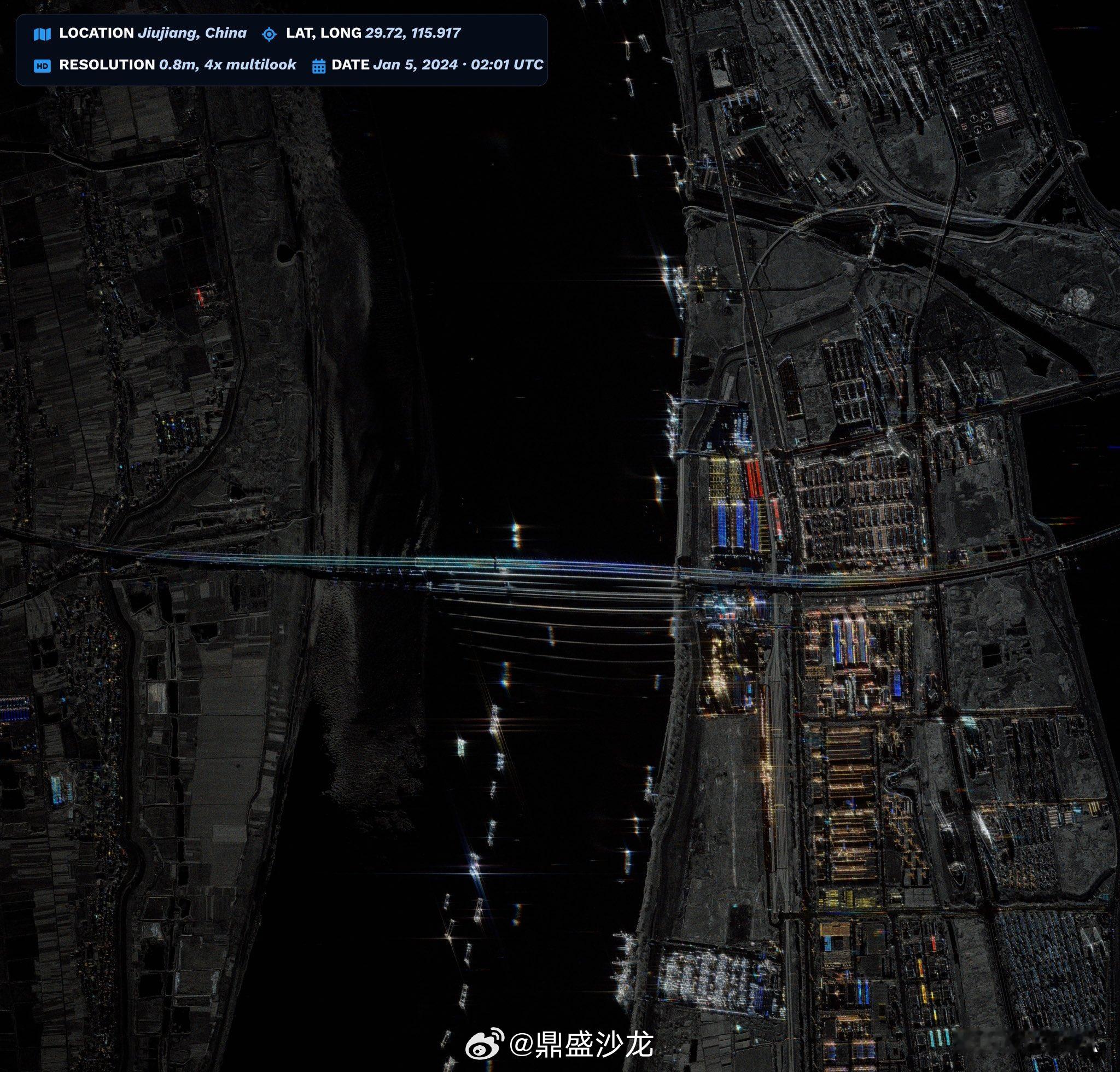 合成孔径雷达卫星下的九江，分辨率0.8m 