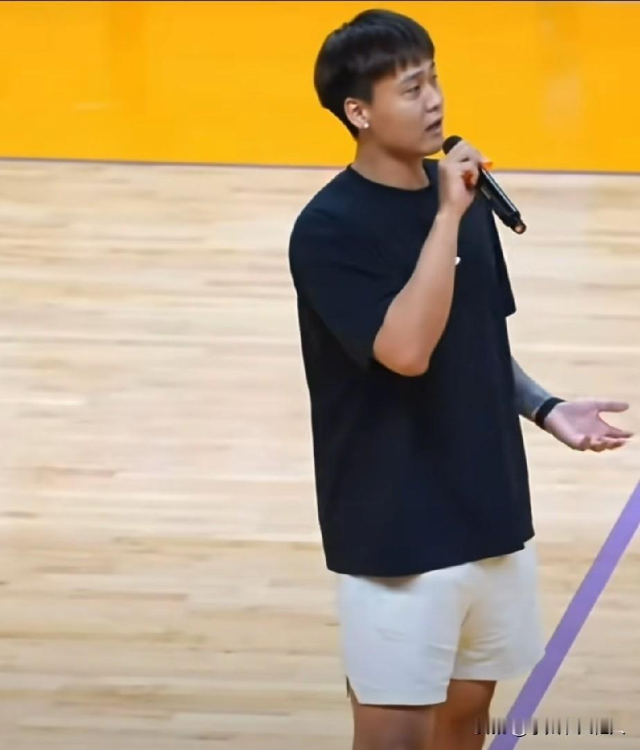 哀兵必胜，无主力北京北汽男篮险胜澳洲首都队，不是李楠有多强，而是球员打球的态度变